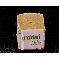 Grodan Steinwollblock 4x4x4,5 cm VE2250 Stk.
